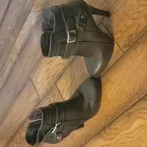 Charlotte Russe size 7 boots